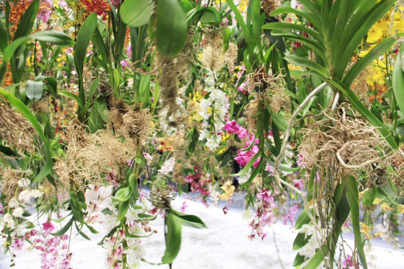 teamLAB-floating-flower-garden-maison-et-objet-paris-designboom-02