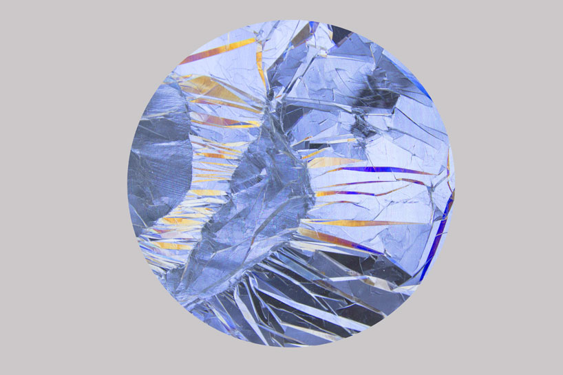 vailly-+-jansen-101,86-color-of-the-day-light-maison-et-objet-designboom-01