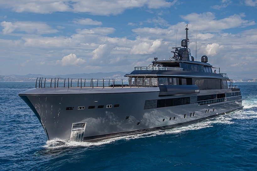 CRN-55m-atlante-luxury-yacht-designboom-02