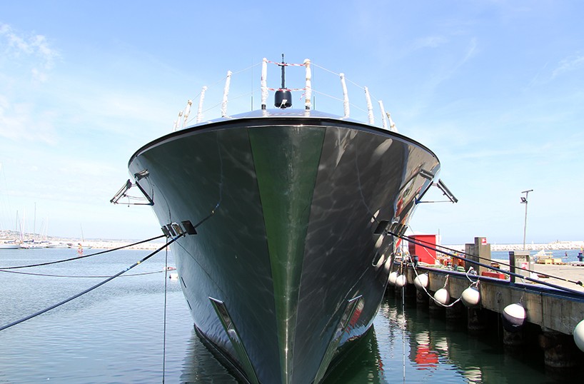 CRN-55m-atlante-luxury-yacht-designboom-07