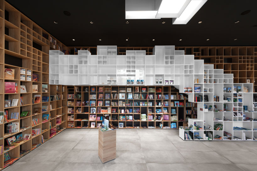 SoNo-arhitekti-slovenian-book-center-trieste-italy-designboom-02