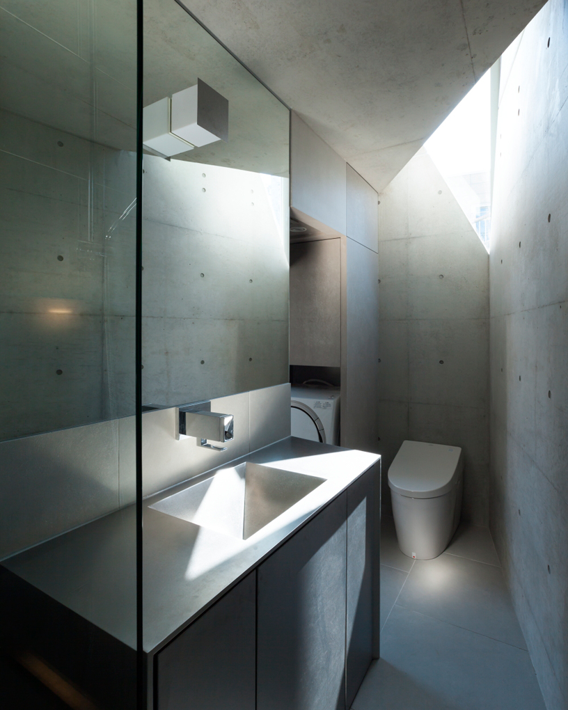 atelier-tekuto-t-torso-c-house-japan-designboom-02