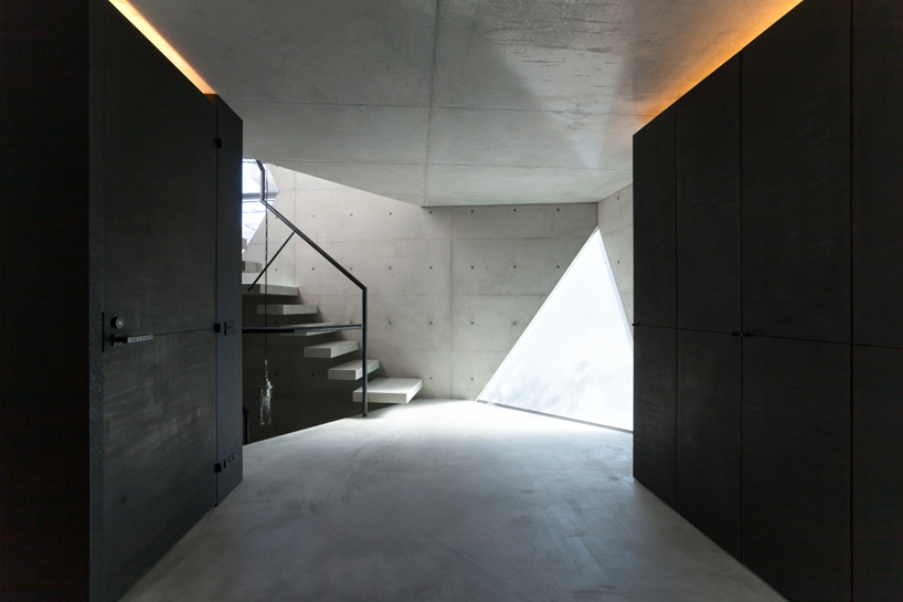 atelier-tekuto-t-torso-c-house-japan-designboom-02