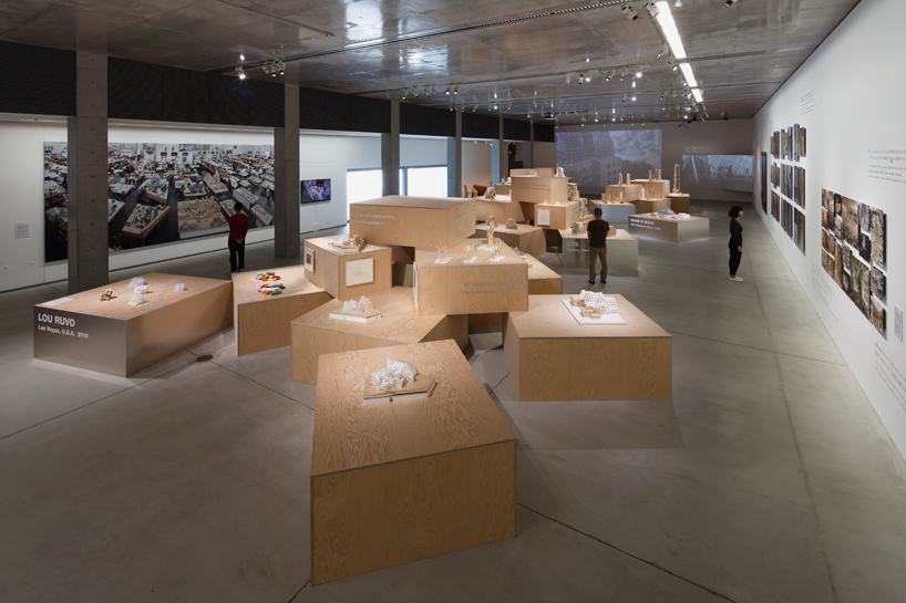 アート・デザイン・音楽 HANDCRAFTED MODERN アート・デザイン・音楽 HANDCRAFTED MODERN 音楽とアートの融合による