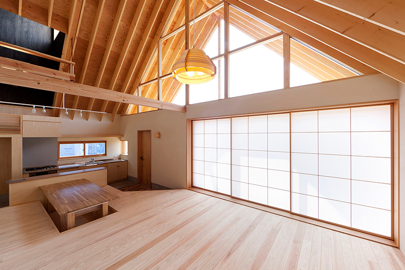hidetoshi sawa tailored design lab a gabled roof in kawagoe japan designboom
