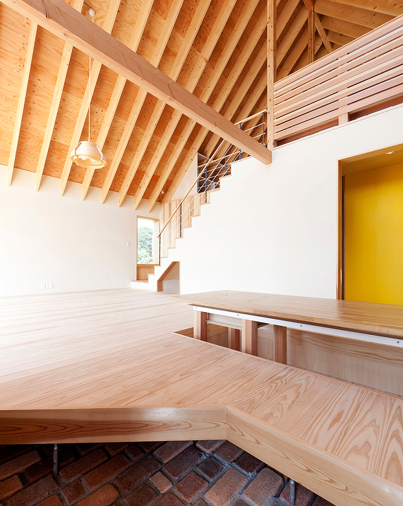 hidetoshi sawa tailored design lab a gabled roof in kawagoe japan designboom