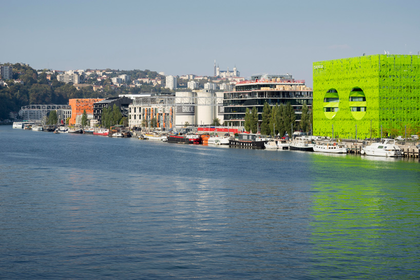 jakob macfarlane green cube euronews headquarters lyon confluence france designboom