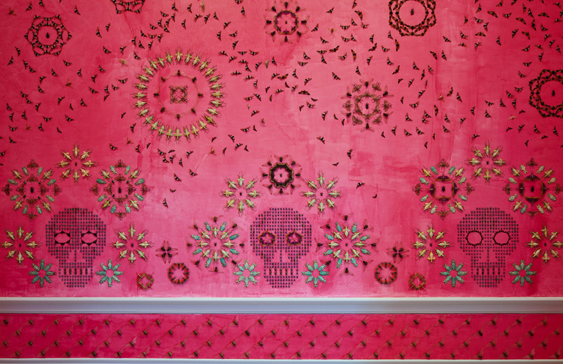 jennifer-angus-smithsonian-american-art-museum-renwick-gallery-in-the-midnight-garden-designboom-01