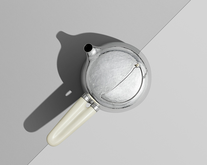 marc-newson-georg-jensen-tea-set-designboom-03