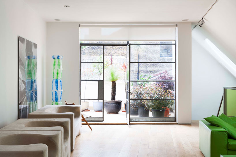 ross-lovegrove-powis-mews-london-property-designboom-02