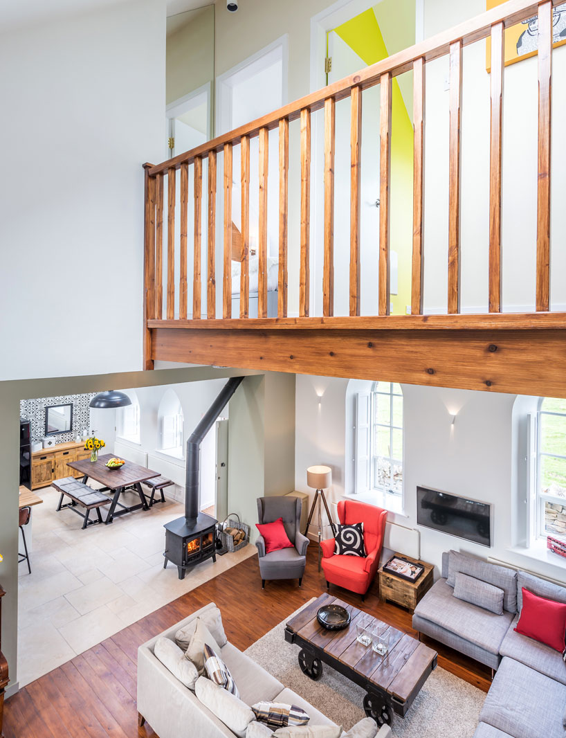 the-chapel-on-the-hill--a-boutique-chapel-conversion-evolution-design-designboom-02