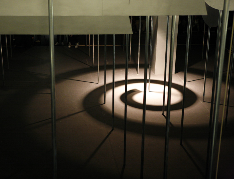 yung-ho-chang-stage-and-costume-design-for-seven-sages-in-the-bamboo-grove-designboom-16