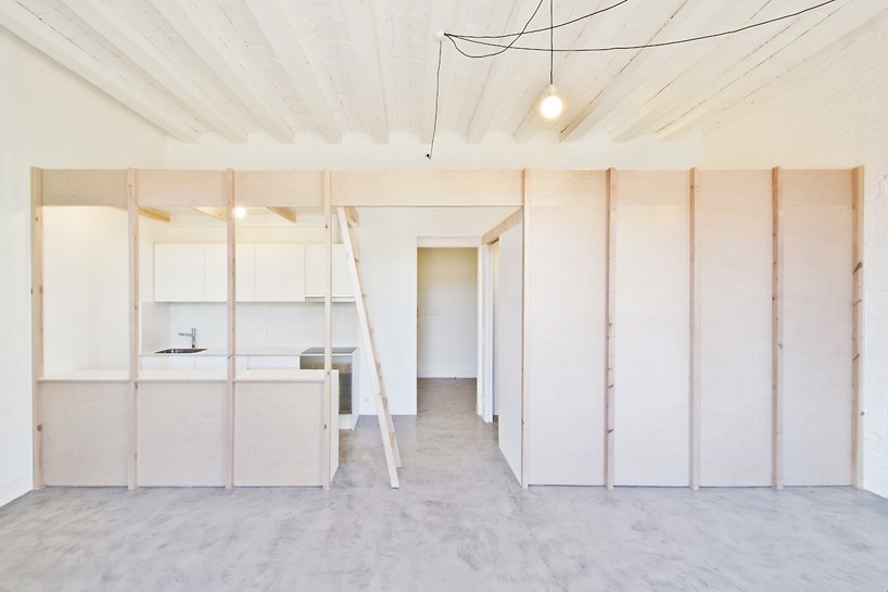 2-dwellings-at-tamarit-st-carles-enrich-barcelona-designboom-01