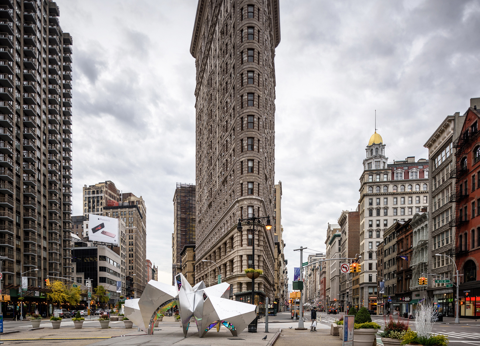 SOFTlab-nova-flatiron-holiday-installation-new-york-city-designboom-012