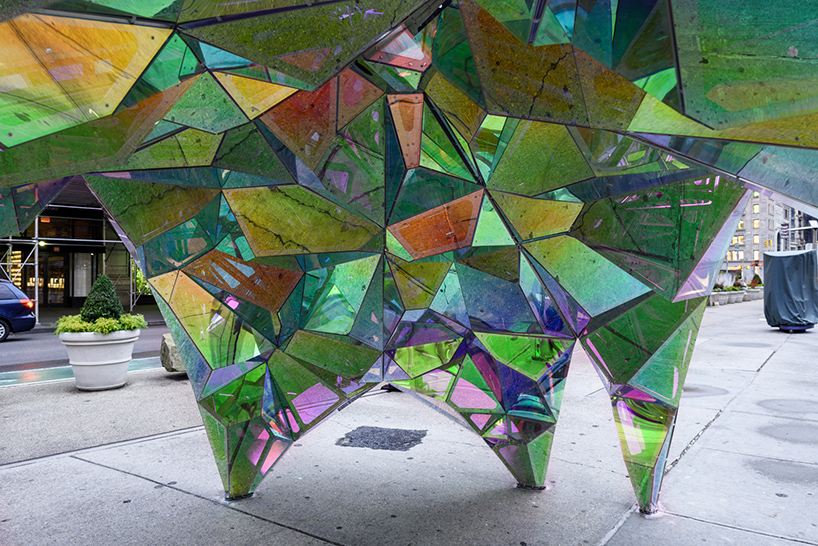 SOFTlab-nova-flatiron-holiday-installation-new-york-city-designboom-016