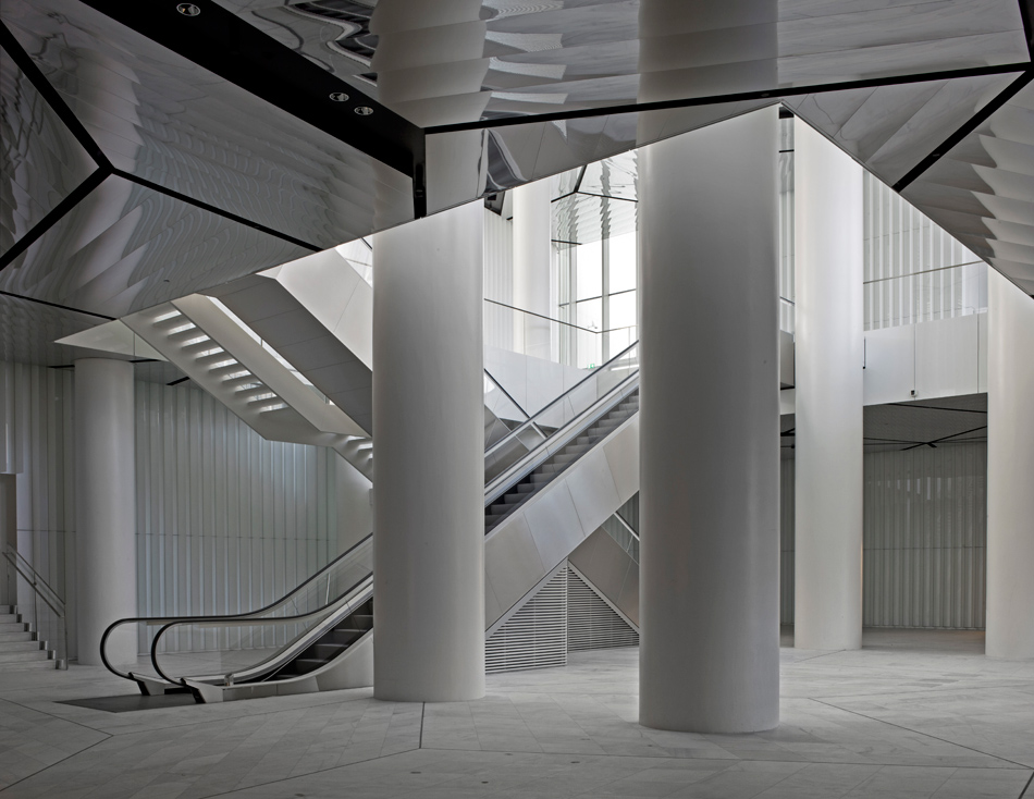 allianz tower milan citylife arata isozaki andrea maffei interview designboom