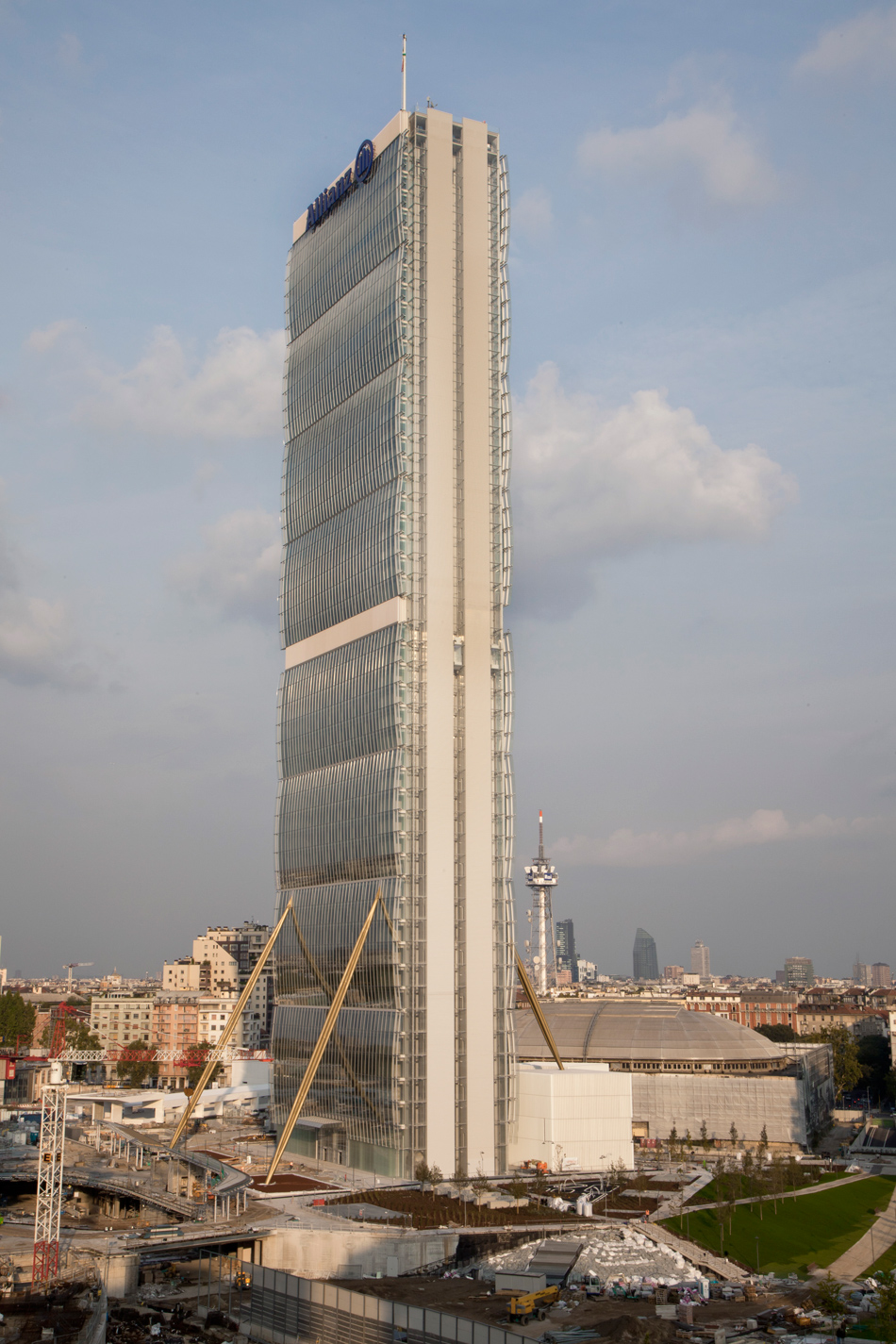 allianz tower milan citylife arata isozaki andrea maffei interview designboom