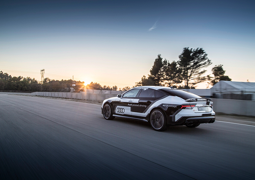 audi-RS-7-autonomous-driving-spain-visit-designboom-01