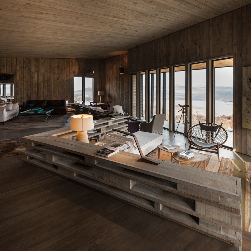 felipe-assadi-arquitectos-awasi-patagonia-chile-designboom-02