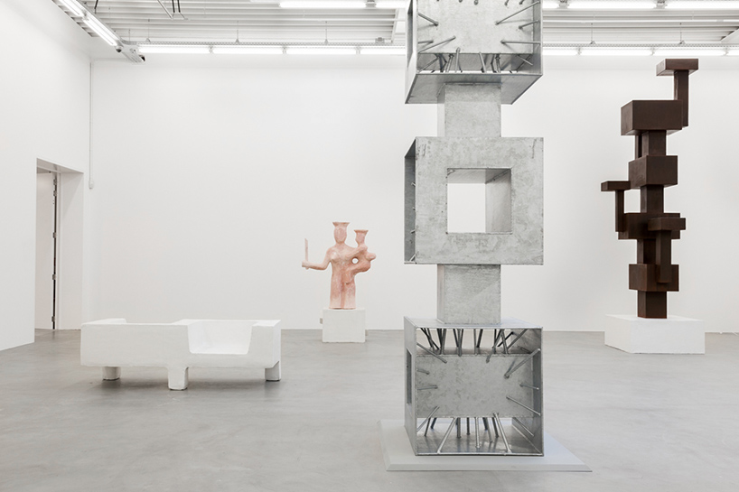 joep-van-lieshout-almine-rech-gallery-brussels-primitive-modern-designboom-013