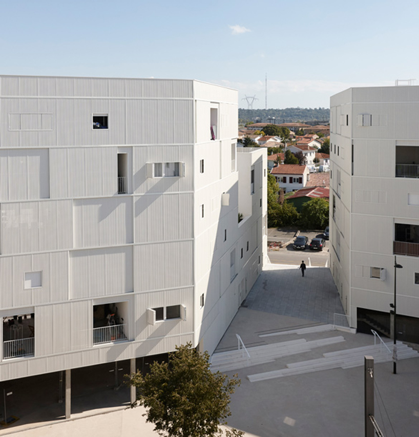 lan-architecture-carre-lumiere-residences-begles-south-west-france-02