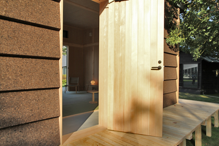 new-cork-hut-jasper-morrison-toyko-midtown-design-week-designboom-08