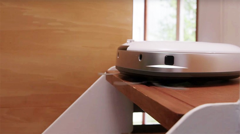 panasonic-rulo-robotic-vacuum-cleaner-designboom-02