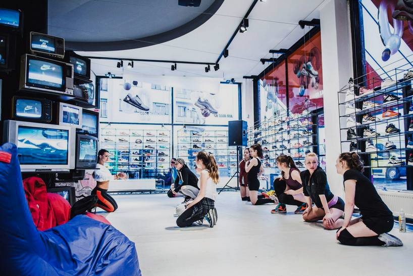PURA designs hybrid sneaker showroom for in prague
