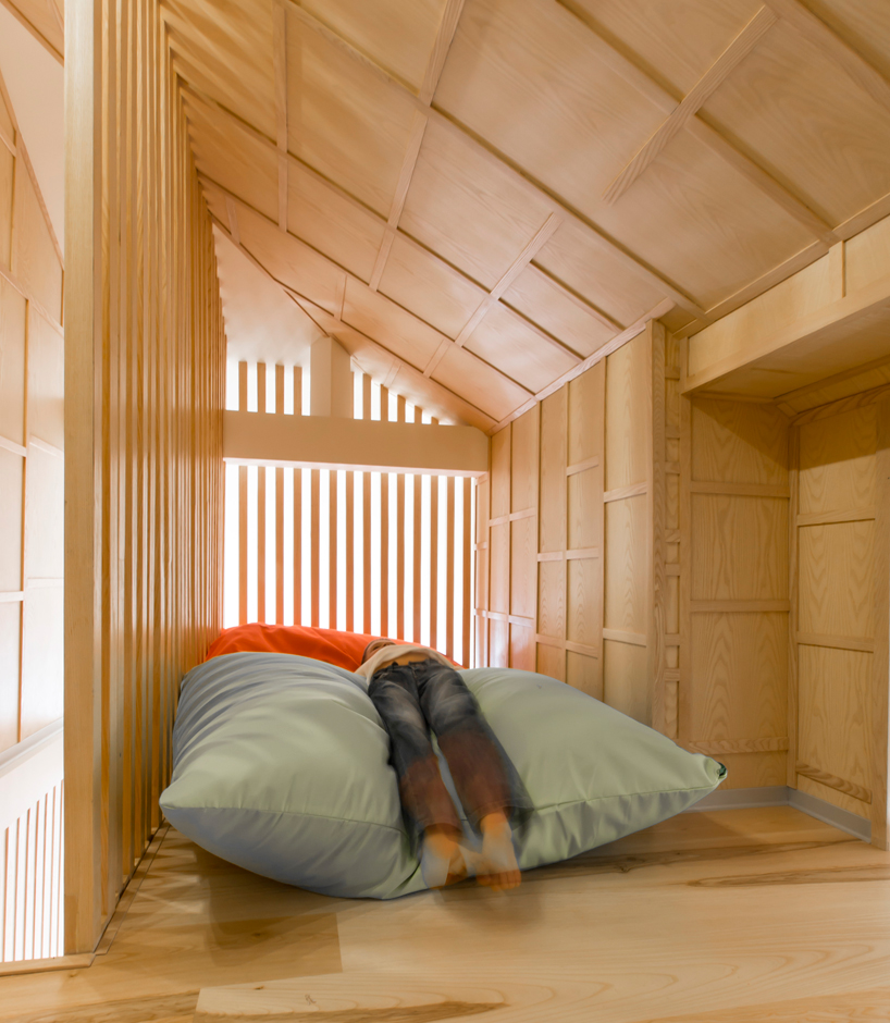 ruetemple-loft-apartment-moscow-designboom-09