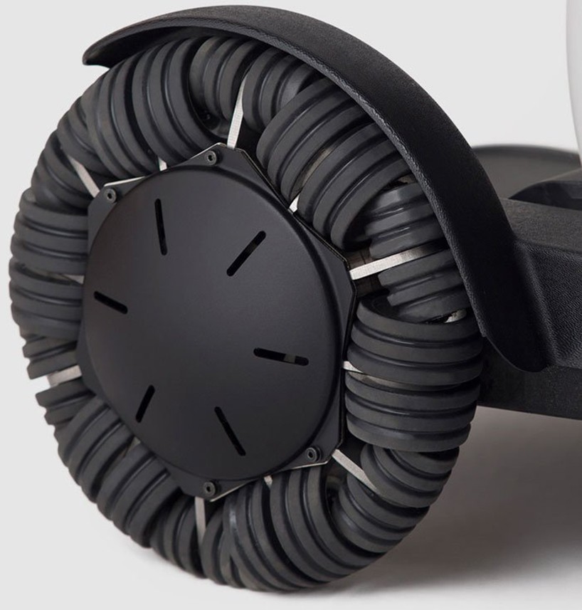 whill-personal-mobility-wheell-chair-designboom-04