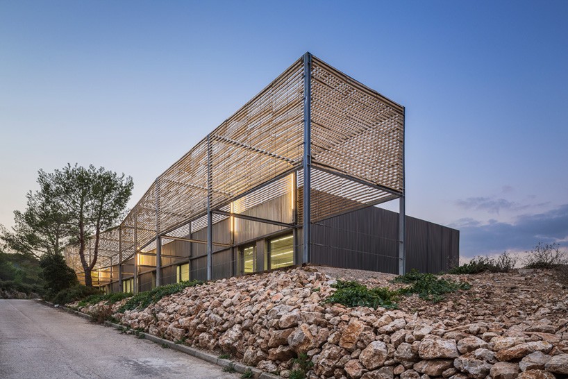 PAN-architecture-marseille-architecture-school-extension-france-designboom-00