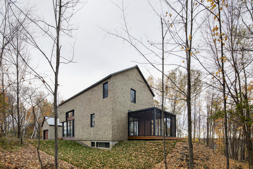 bourgeois-+-lechasseur-architects-KL-house-canada-designboom-02