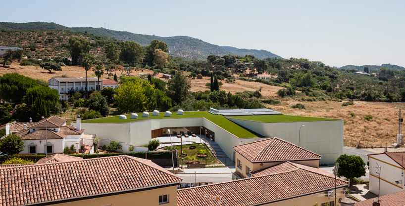 fernando suarez corchete municipal indoor swimming pool constantina seville designboom
