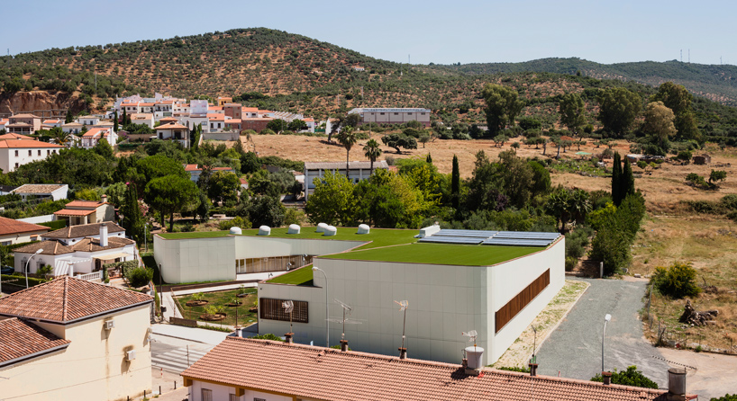 fernando suarez corchete municipal indoor swimming pool constantina seville designboom