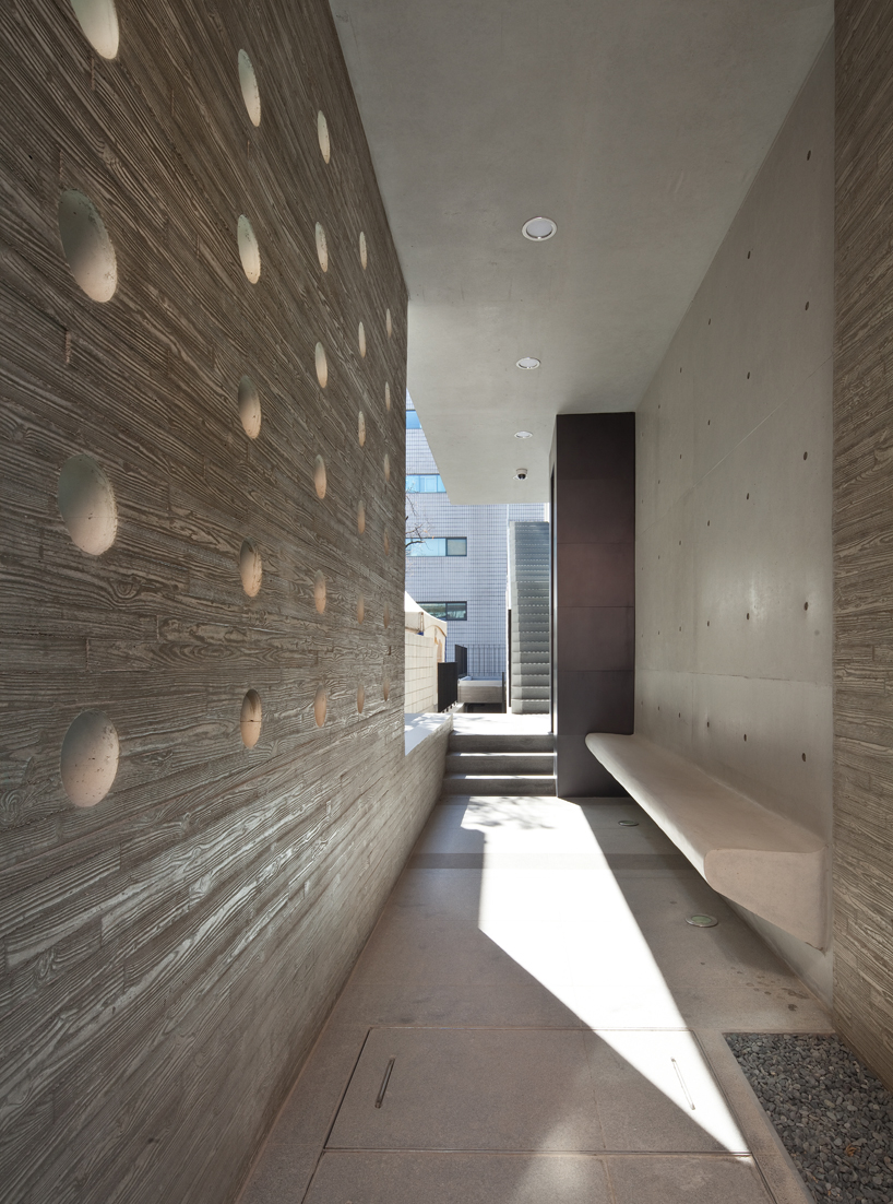 interrobang-bang-by-min-architects-seoul-designboom-02