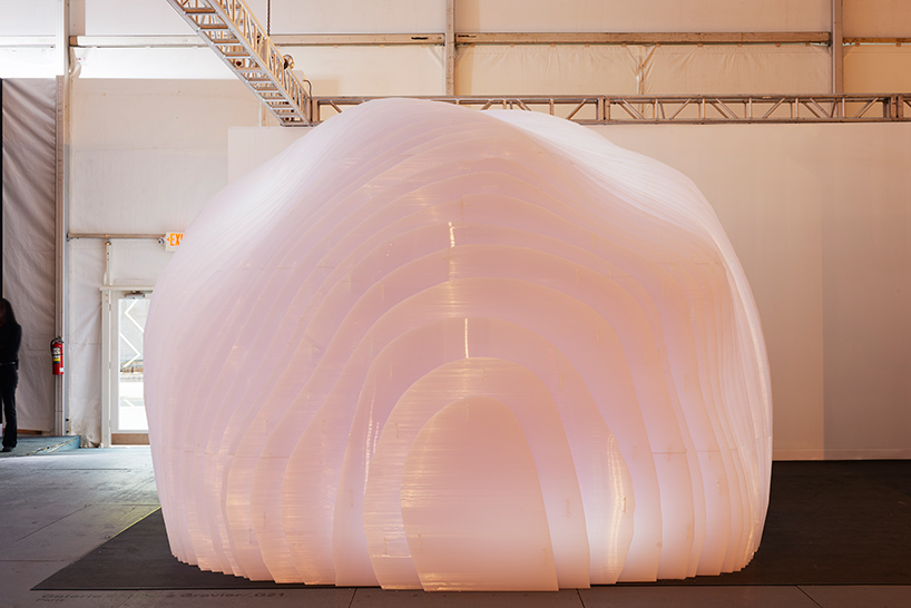 kengo-kuma-exhibits-two-mobile-pavilions-at-design-miami-designboom-03