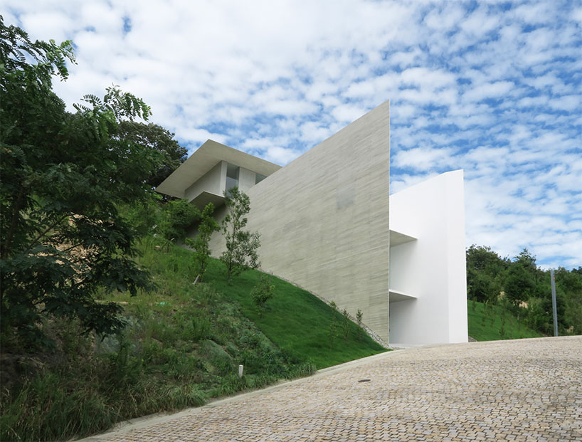 kubota architect atelier YA house designboom
