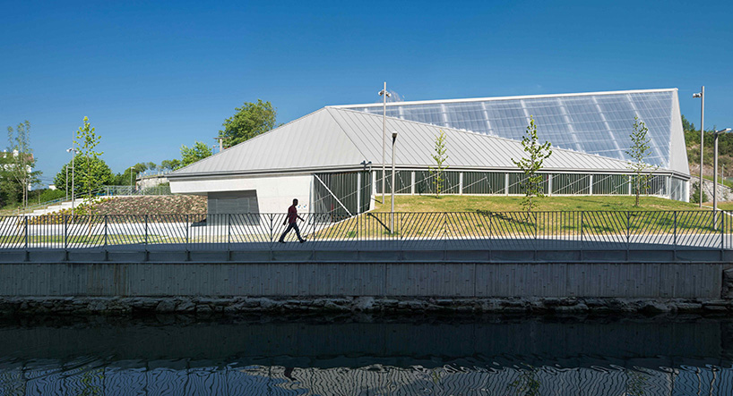 tabula rasa park pelota court vaumm designboom