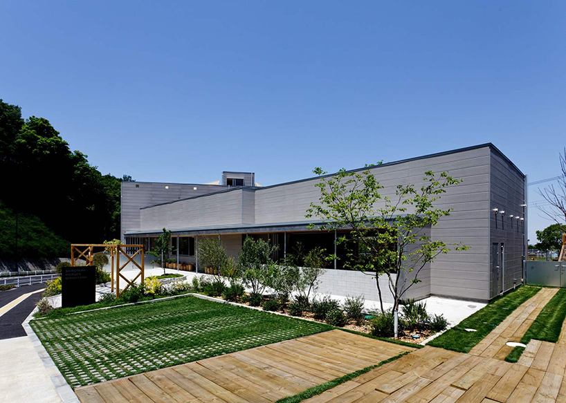 HIBINOSEKKEI-+-youji-no-shiro-SM-nursery-tokyo-japan-designboom-02