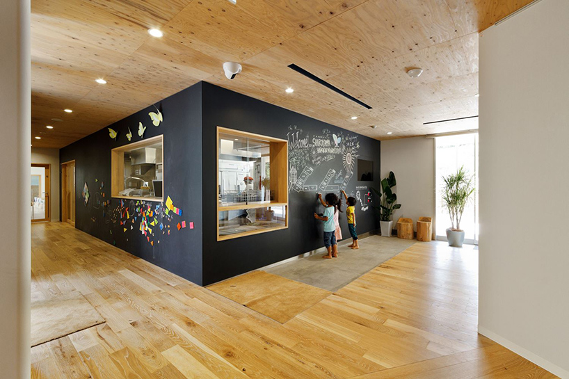 HIBINOSEKKEI-+-youji-no-shiro-SM-nursery-tokyo-japan-designboom-02