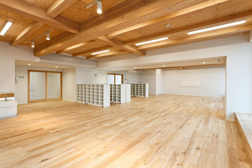 HIBINOSEKKEI-+-youji-no-shiro-SM-nursery-tokyo-japan-designboom-02