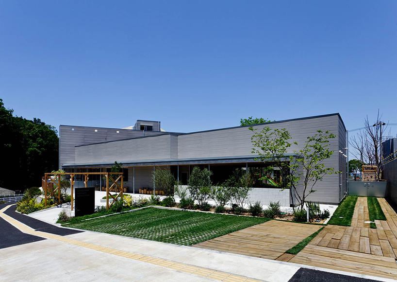 HIBINOSEKKEI-+-youji-no-shiro-SM-nursery-tokyo-japan-designboom-02