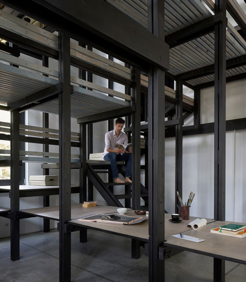 architecturama-lake-jasper-house-canada-designboom-02