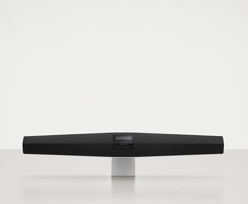 bang-olufsen-beosound-35-wireless-speaker-designboom-03