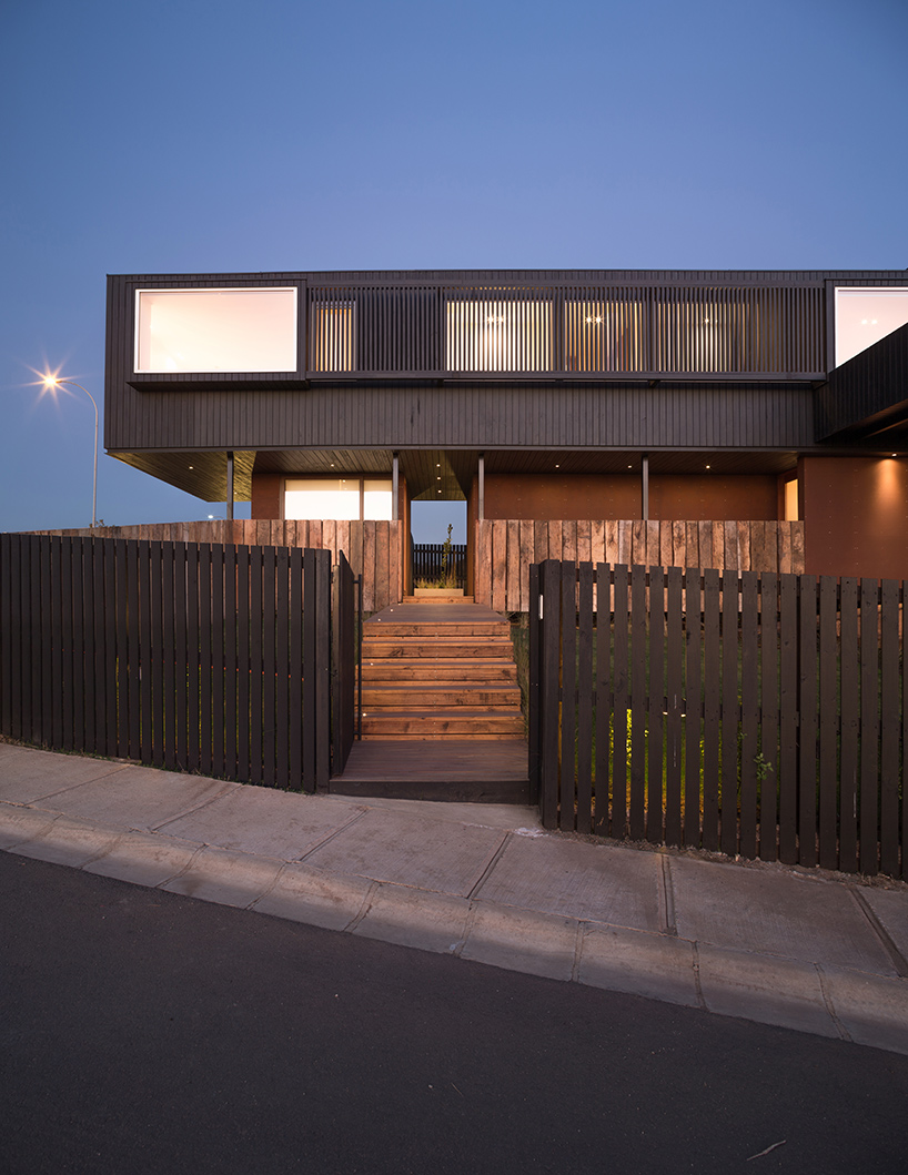 emA-arquitectos-GB-house-mantagua-chile-designboom-02