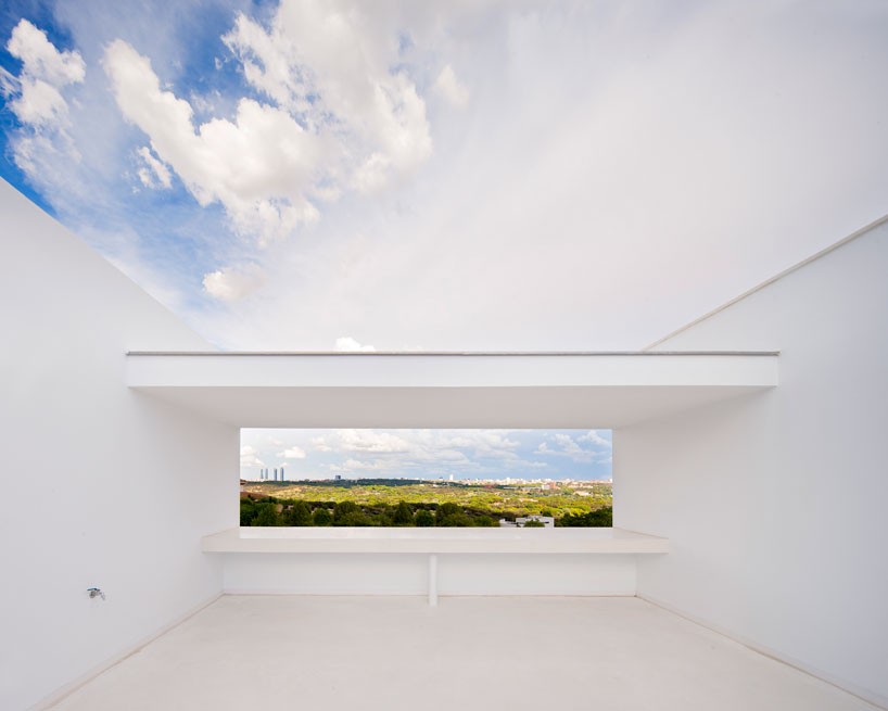 estudio-campo-baeza-cala-house-madrid-spain-designboom-13