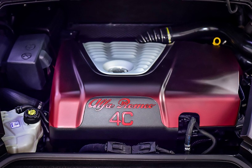 garage-italia-customs-alfa-romeo-4C-furiosa-designboom-13