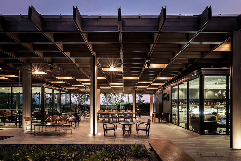 integrated-field-IF-it's-sara-cafe-nong-khae-thailand-designboom-02