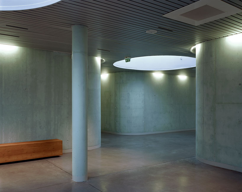 mikou-studio-fort-swimming-pool-paris-designboom-01-