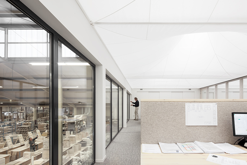 monadnock-interior-office-of-the-royal-tichelaar-factory-the-netherlands-designboom-02